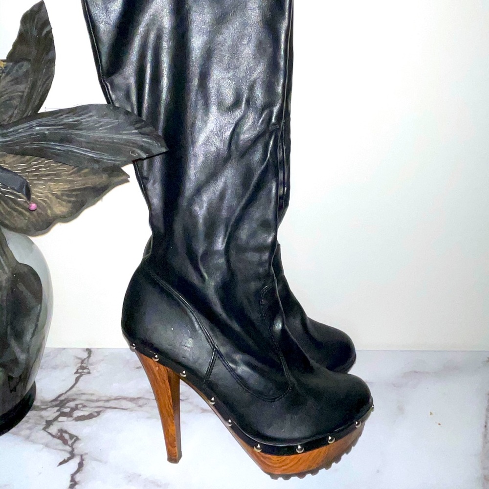 Black leather calf heeled boots